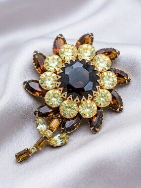 Flower Brooch Gold Tone Rhinestones with Amber Center 3 Inch